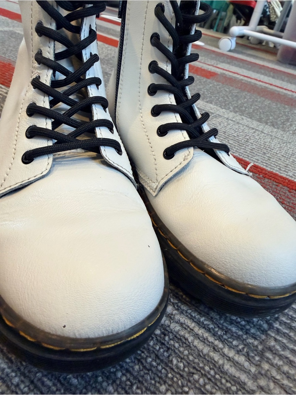 Dr. Martens Airwair Soles Bouncing Black Rubber White Boots Size Youth 2 - Picture 2 of 8